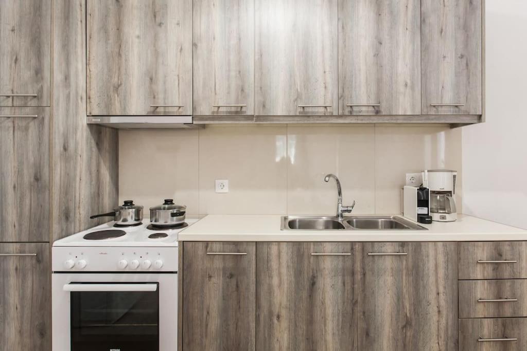 Апартаменты Splendid Full 5Bdr/3Bath/2Kitchens Mansion In Ath Афины Экстерьер фото