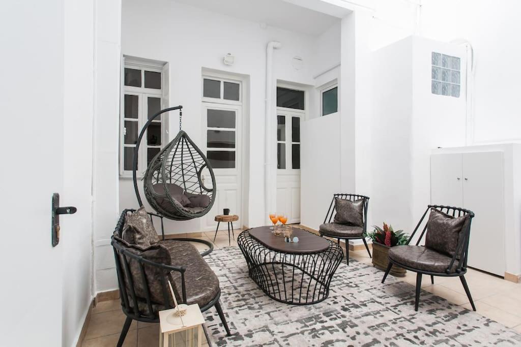 Апартаменты Splendid Full 5Bdr/3Bath/2Kitchens Mansion In Ath Афины Экстерьер фото